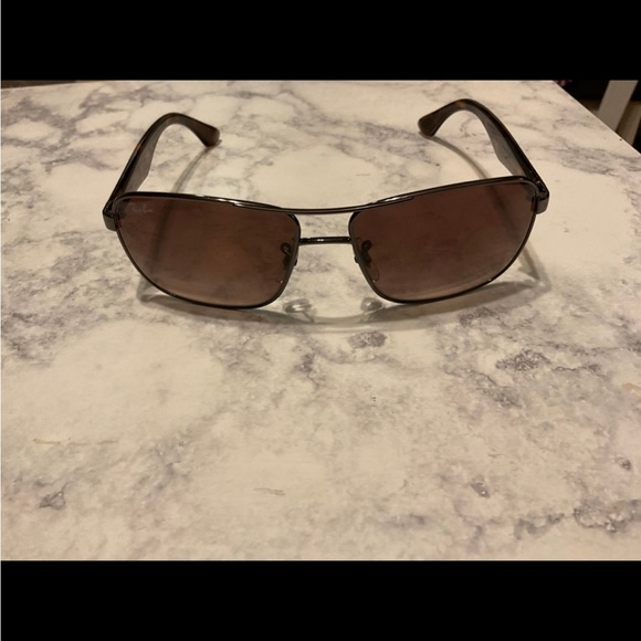 Ray Bans - Picture 3 of 10